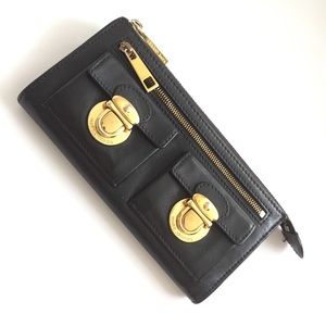 Marc Jacobs black leather wallet